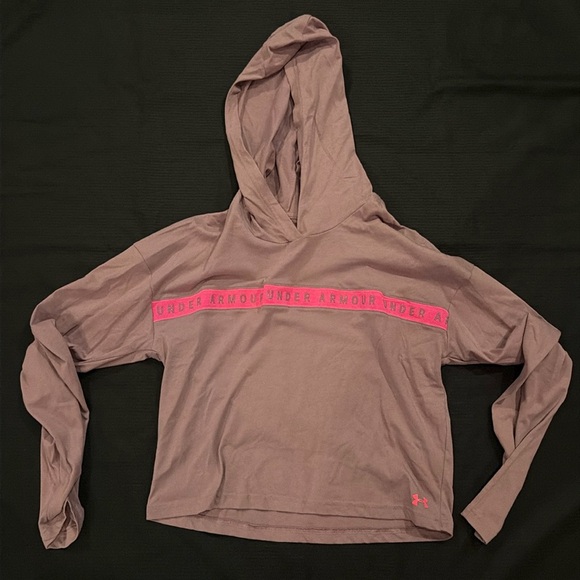 Under Armour Tops - Under Armour Long sleeve tshirt hoodie